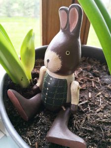 Shelf sitter - Easter bunny